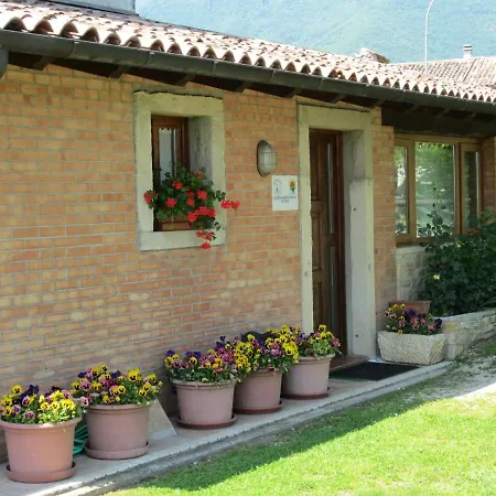Al Col Alloggio per agriturismo *